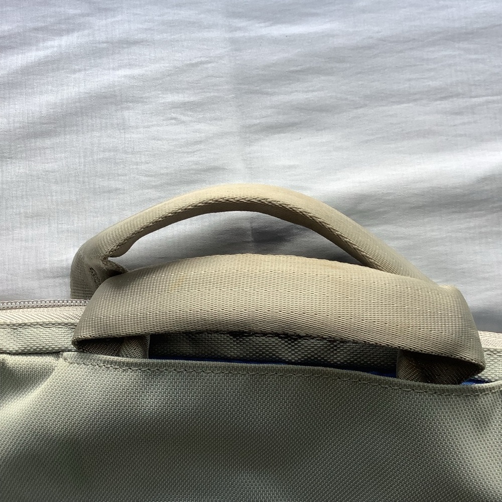 Incase computer bag - Picture 9 of 9